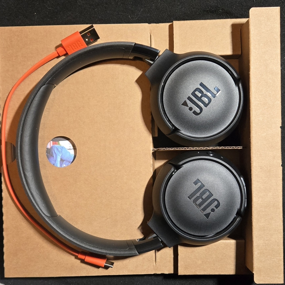 JBL Over-Ear Headphones - Black and Orange